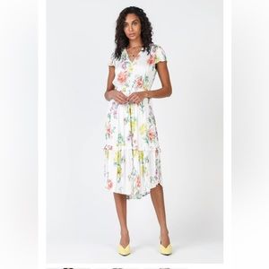 🆕Current Air Sereia Pleated MIDI Dress. Size Medium🆕